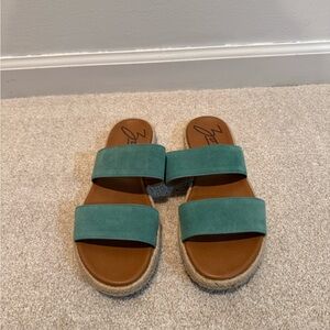 Zodiac green strap sandals